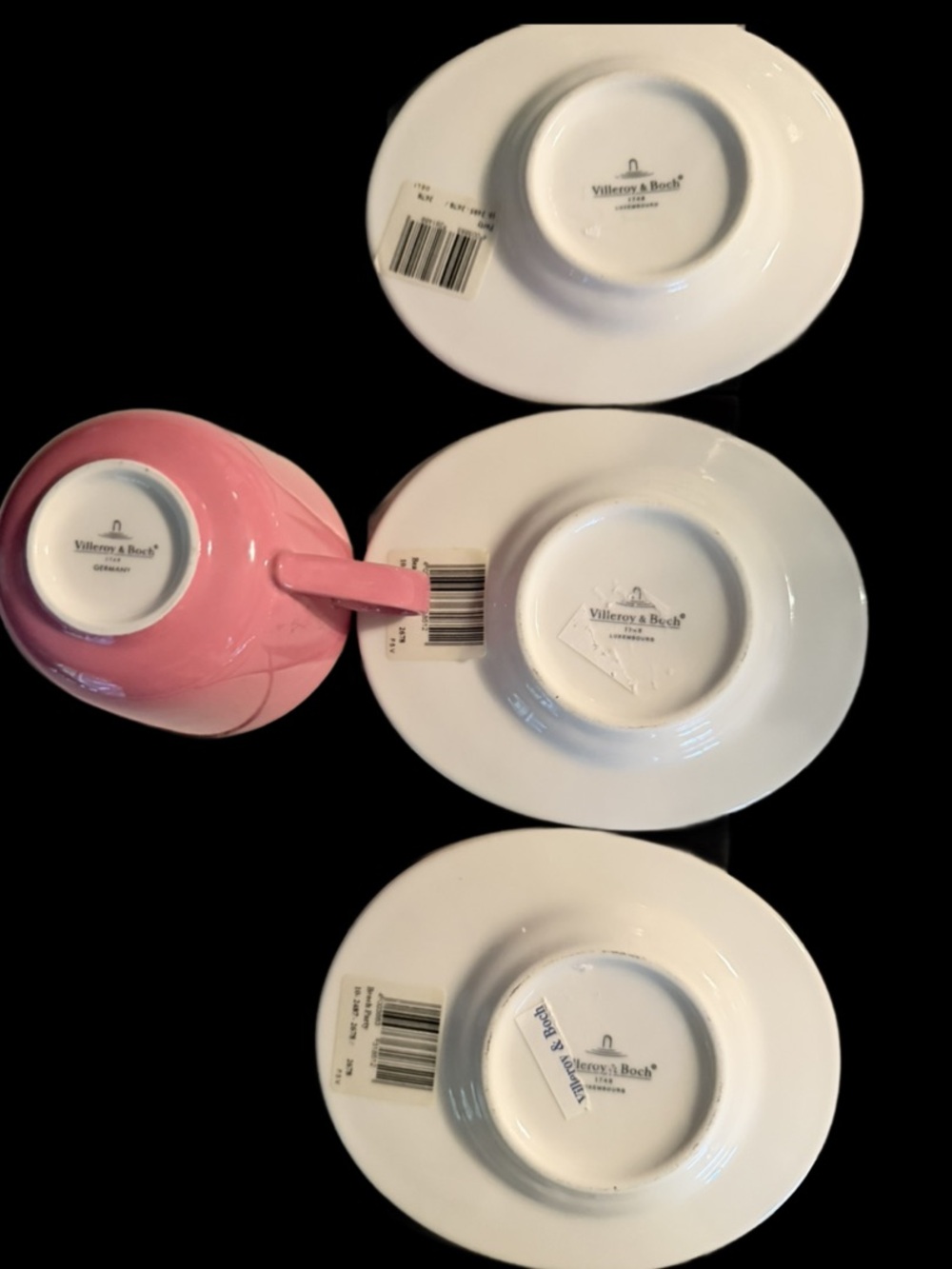 4 Pieces Villeroy & Boch Tea Cup & Oval Saucers Wonderful World Collect Pink NWT - Picture 3 of 13